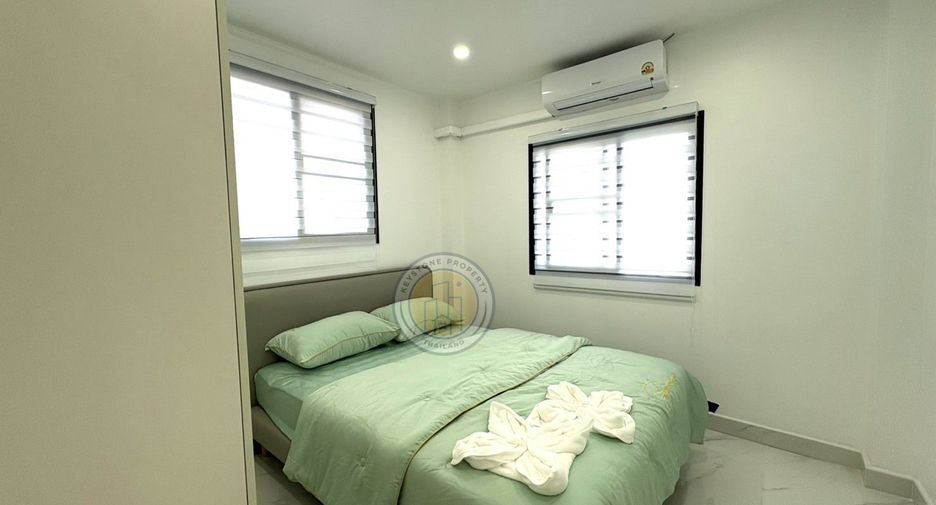 À vendre 4 chambres villa à Jomtien, Pattaya