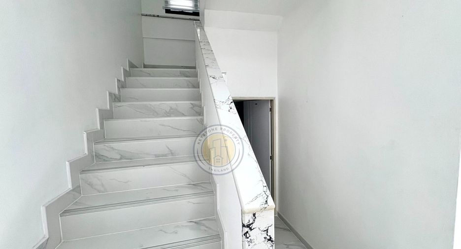 À vendre 4 chambres villa à Jomtien, Pattaya