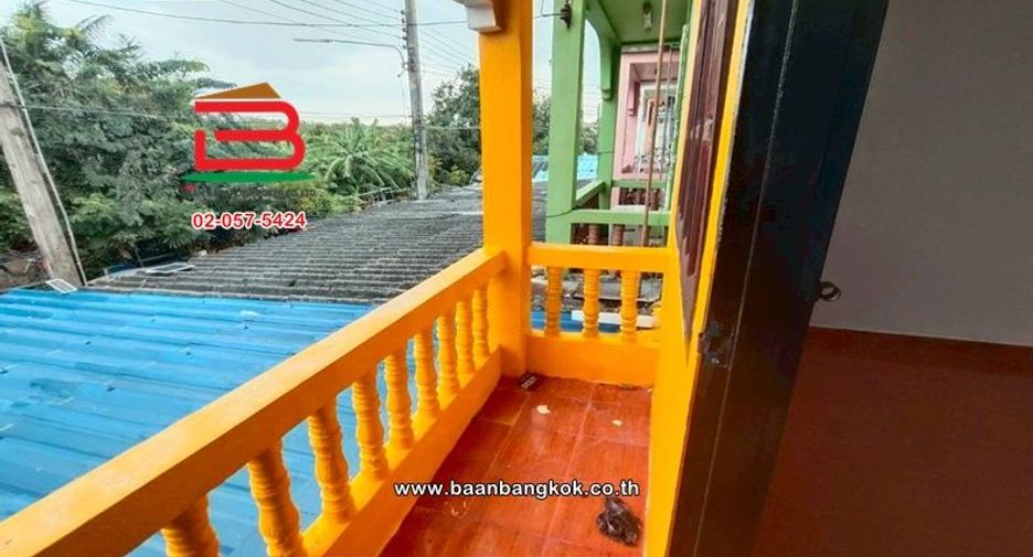 For sale 2 bedrooms townhouse in Sam Khok, Pathum Thani