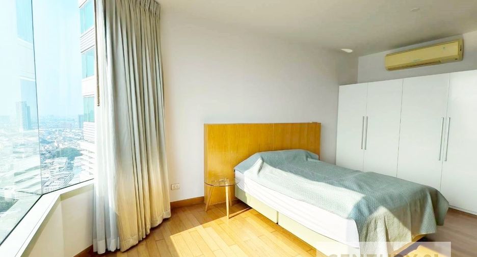 For sale 3 bedrooms condo in Bang Kho Laem, Bangkok