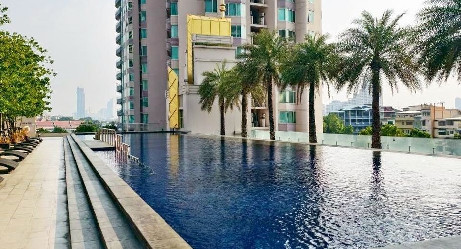 For sale 3 bedrooms condo in Bang Kho Laem, Bangkok
