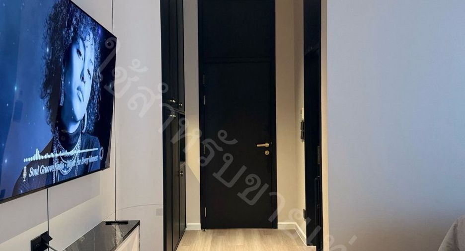 Casa en venta de 4 habitaciones en Taling Chan, Bangkok