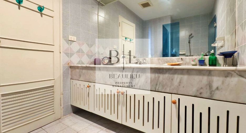 For rent and for sale 2 bedrooms condo in Bang Lamung, Chonburi