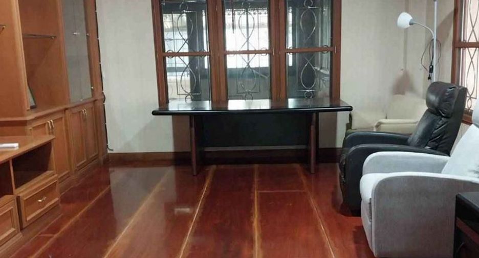 For sale 6 bedrooms house in Mueang Chon Buri, Chonburi