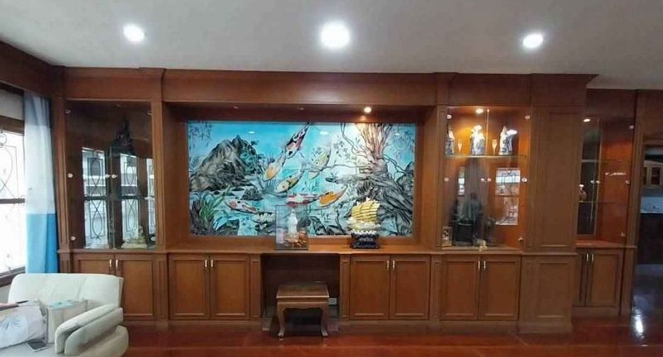 For sale 6 bedrooms house in Mueang Chon Buri, Chonburi