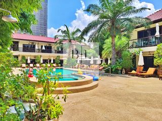 For sale 42 bedrooms hotel in Bang Lamung, Chonburi
