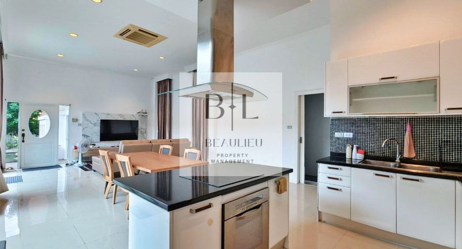 For rent and for sale 3 bedrooms house in Bang Lamung, Chonburi