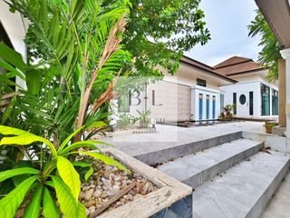 Haus zur Miete und zum Kauf mit 3 Zimmer in Bang Lamung, Chonburi