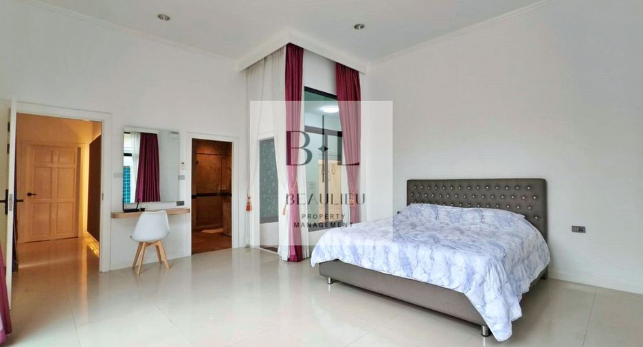 For rent and for sale 3 bedrooms house in Bang Lamung, Chonburi