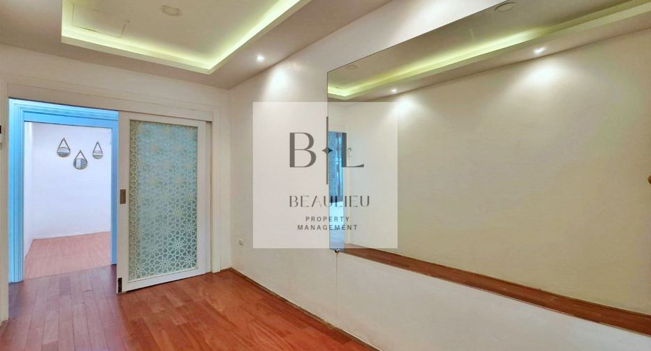 For rent and for sale 3 bedrooms house in Bang Lamung, Chonburi