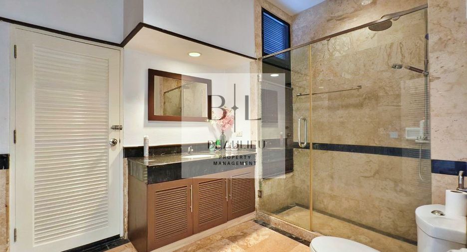 For rent and for sale 3 bedrooms house in Bang Lamung, Chonburi