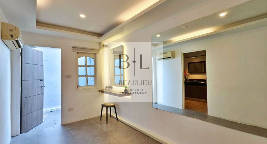 For rent and for sale 3 bedrooms house in Bang Lamung, Chonburi