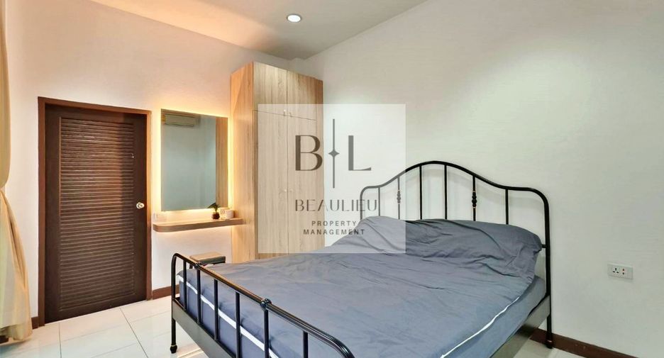 For rent and for sale 3 bedrooms house in Bang Lamung, Chonburi