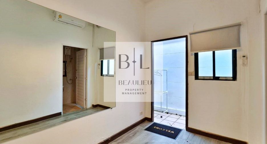 For rent and for sale 3 bedrooms house in Bang Lamung, Chonburi