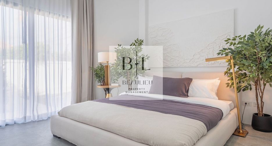 Casa en venta de 5 habitaciones en Bang Lamung, Chonburi