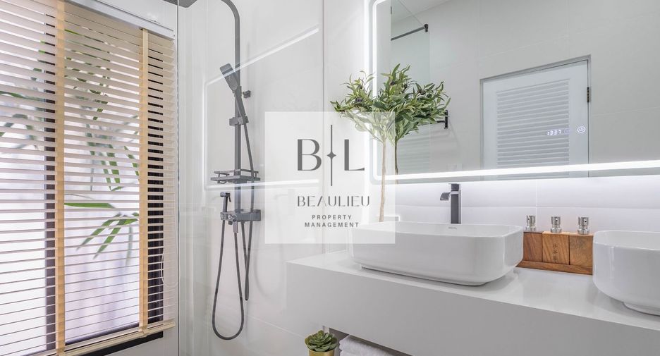 Casa en venta de 5 habitaciones en Bang Lamung, Chonburi