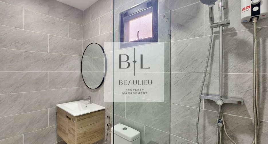 Casa en venta de 4 habitaciones en Bang Lamung, Chonburi