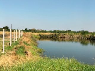 Terreno en venta en Bang Pakong, Chachoengsao