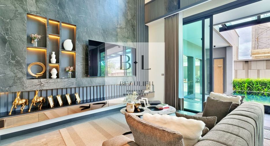 For sale 5 bedrooms house in Bang Lamung, Chonburi