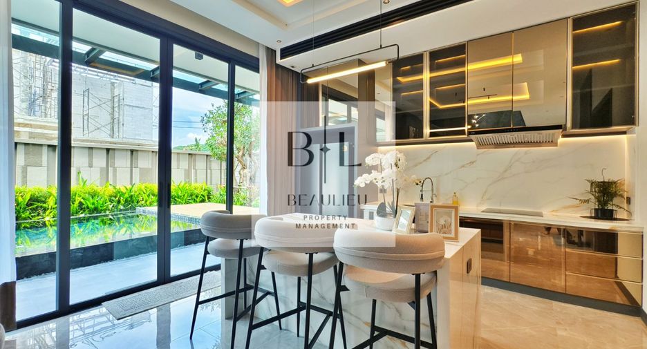 For sale 5 bedrooms house in Bang Lamung, Chonburi