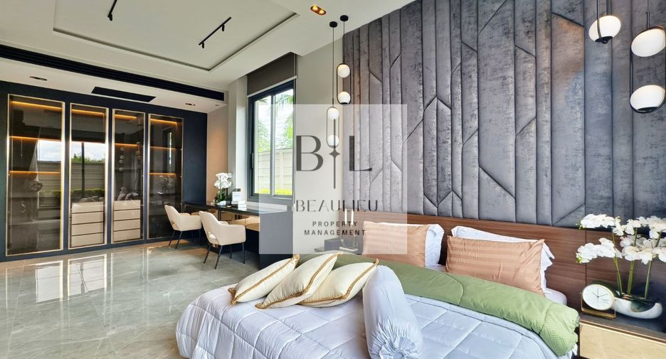 For sale 5 bedrooms house in Bang Lamung, Chonburi