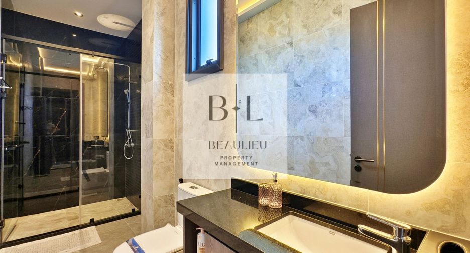 For sale 5 bedrooms house in Bang Lamung, Chonburi