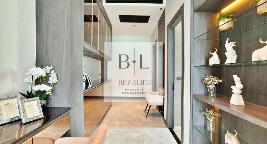 For sale 5 bedrooms house in Bang Lamung, Chonburi