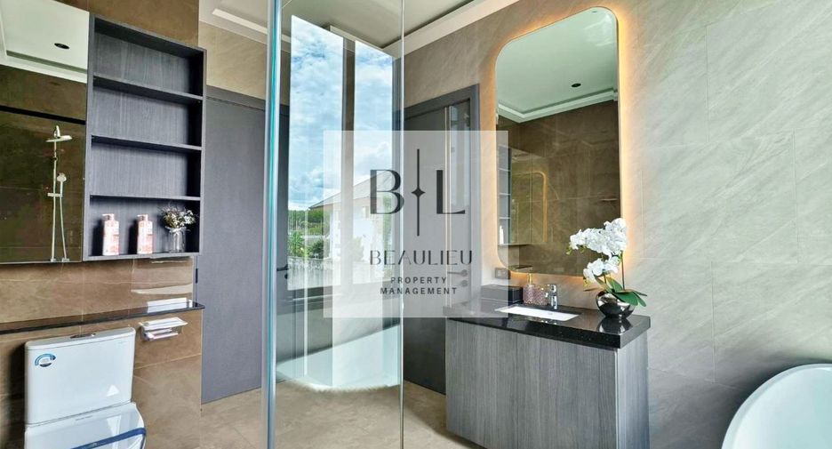 For sale 5 bedrooms house in Bang Lamung, Chonburi