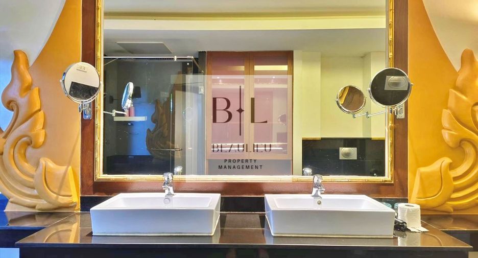 Haus zum Kauf mit 6 Zimmer in Bang Lamung, Chonburi