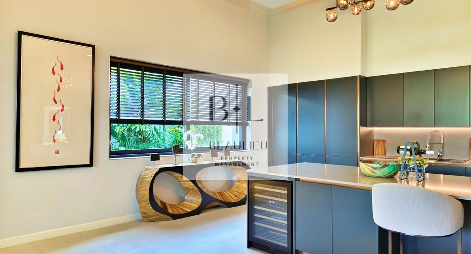For sale 5 bedrooms house in Bang Lamung, Chonburi