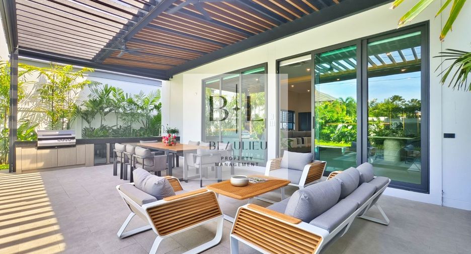 For sale 5 bedrooms house in Bang Lamung, Chonburi