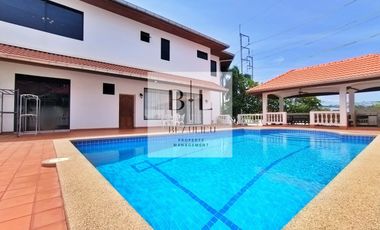 Haus zum Kauf mit 4 Zimmer in Bang Lamung, Chonburi