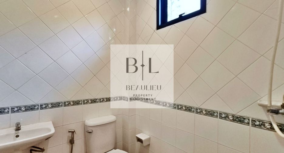 Продажа 4 спальни дом в Банг Ламунг, Чонбури