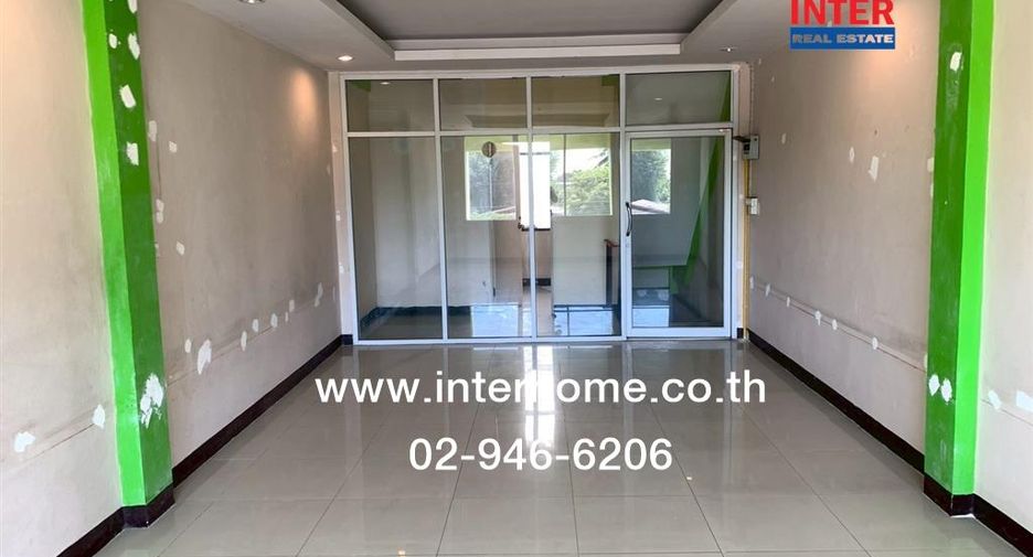 For sale 3 bedrooms retail Space in Sai Mai, Bangkok