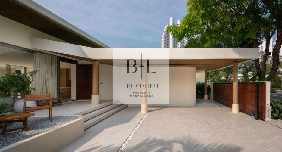 For rent and for sale 3 bedrooms house in Sattahip, Chonburi