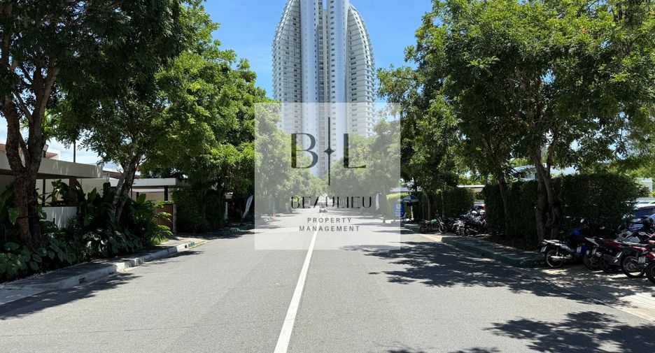 For rent and for sale 3 bedrooms house in Sattahip, Chonburi