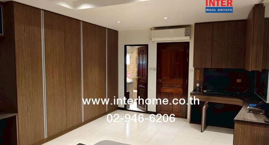 For sale 5 bedrooms house in Min Buri, Bangkok