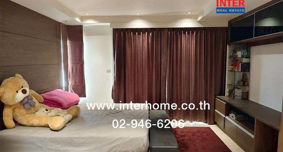 For sale 5 bedrooms house in Min Buri, Bangkok