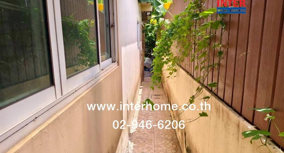 For sale 5 bedrooms house in Min Buri, Bangkok