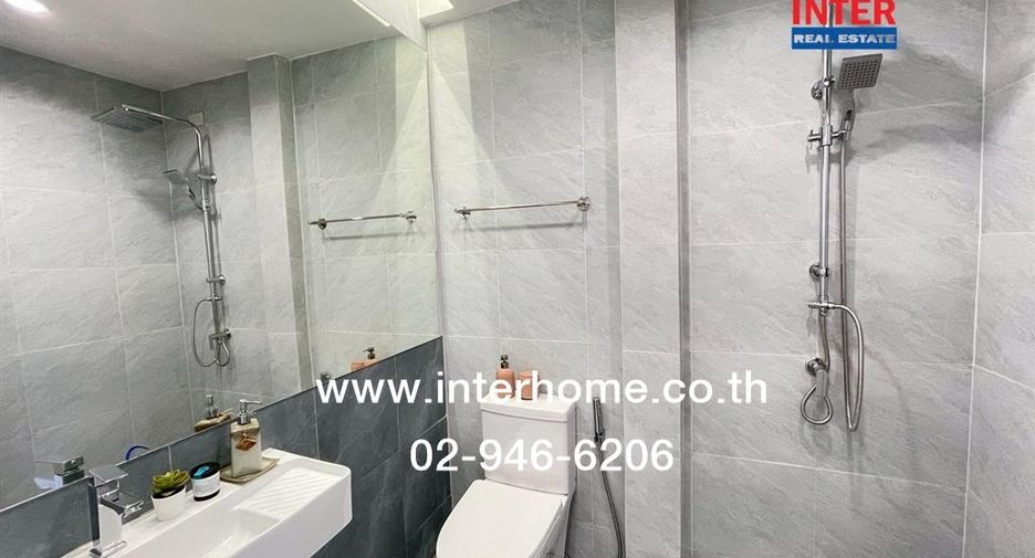 For sale 2 bedrooms townhouse in Lat Phrao, Bangkok