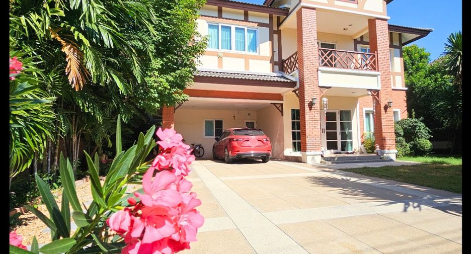 For sale 5 bedrooms house in Sai Mai, Bangkok