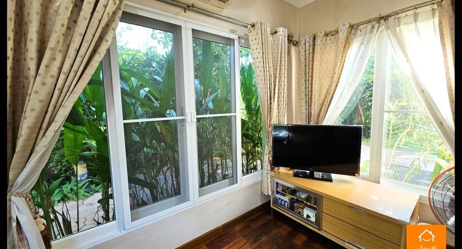 For sale 5 bedrooms house in Sai Mai, Bangkok