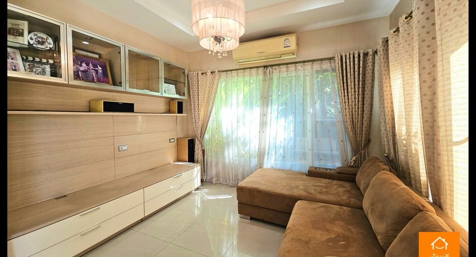 For sale 5 bedrooms house in Sai Mai, Bangkok