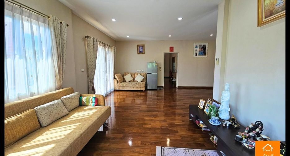 For sale 5 bedrooms house in Sai Mai, Bangkok