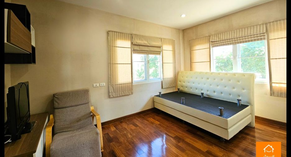 For sale 5 bedrooms house in Sai Mai, Bangkok