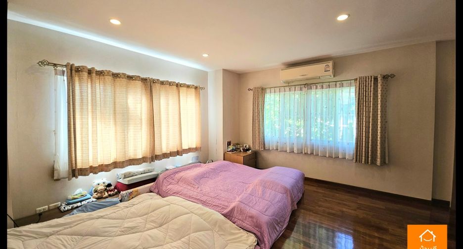 For sale 5 bedrooms house in Sai Mai, Bangkok