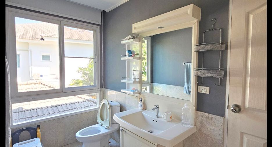 For sale 5 bedrooms house in Sai Mai, Bangkok