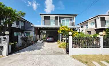 For sale 4 bedrooms house in Khlong Luang, Pathum Thani