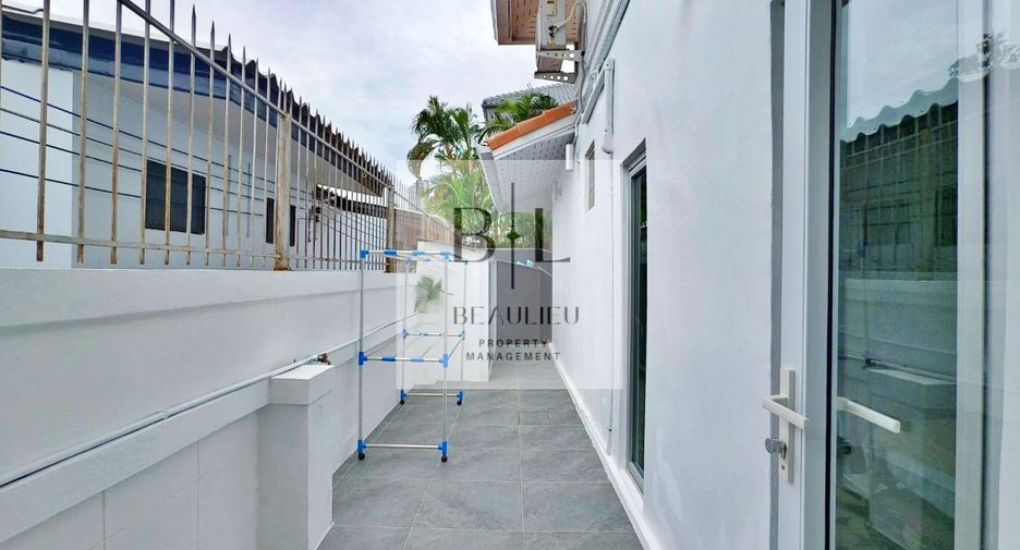 For sale 3 bedrooms house in Bang Lamung, Chonburi