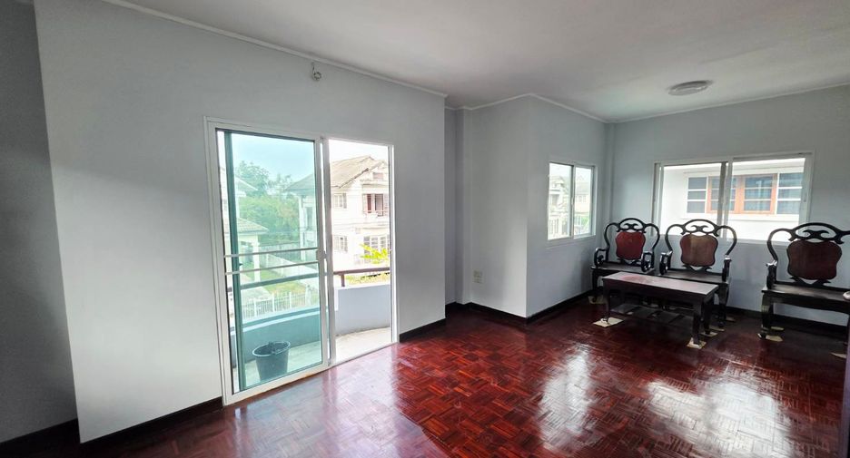 À vendre 4 chambres maison à Lam Luk Ka, Pathum Thani